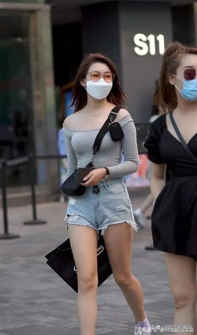 大腿裤怎样搭配时尚,休闲裤如何搭配出高级感女