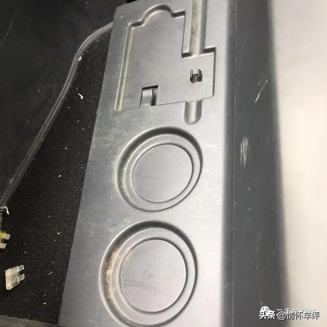 性价比超高的鲜为人知的赛道王操控王，雪铁龙塞纳N7了解一下！