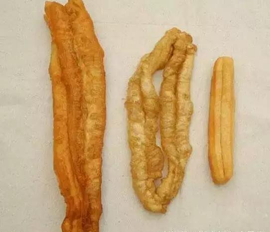 明矾炸的油条和无矾油条区别,明矾油条与普通油条哪个更香