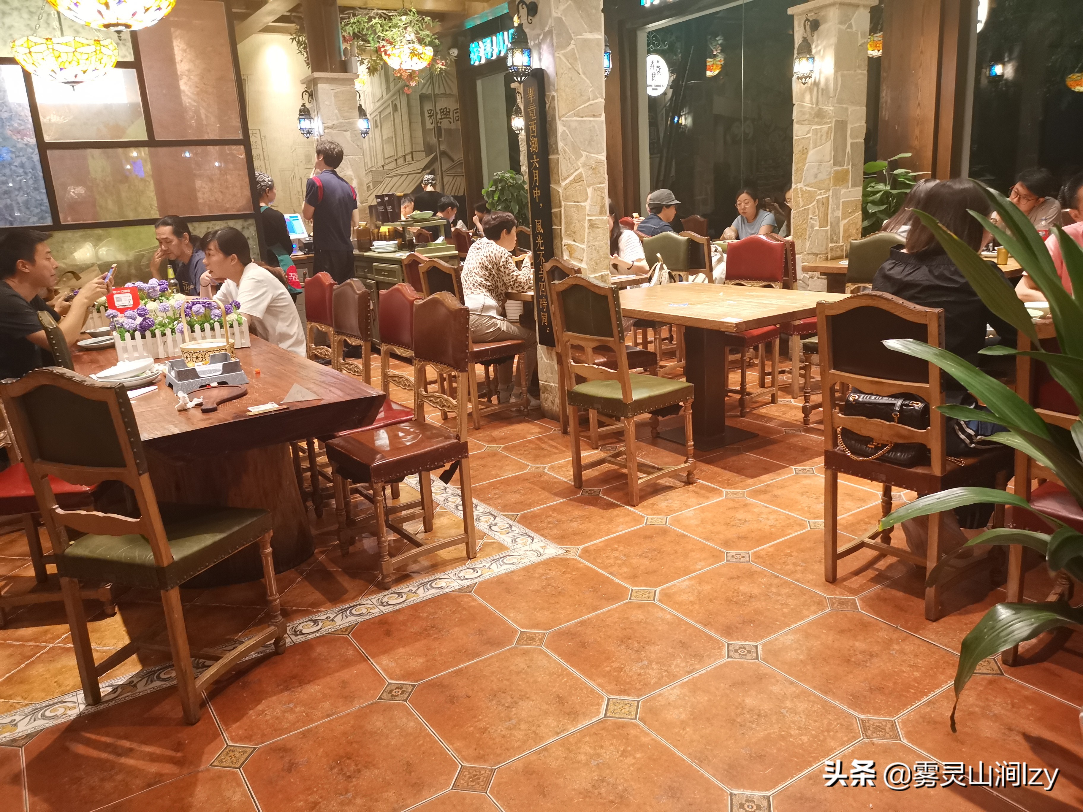 杭州网红餐厅新白鹿,杭州四大平民餐厅新白鹿