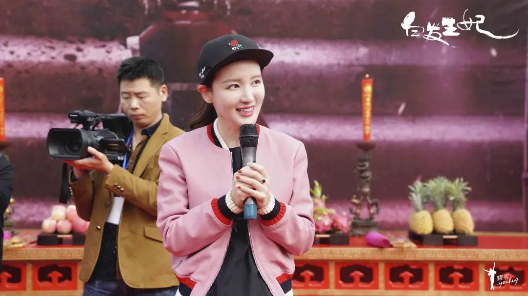 张萌真的很有女人味,张萌为什么长得和以前不一样了