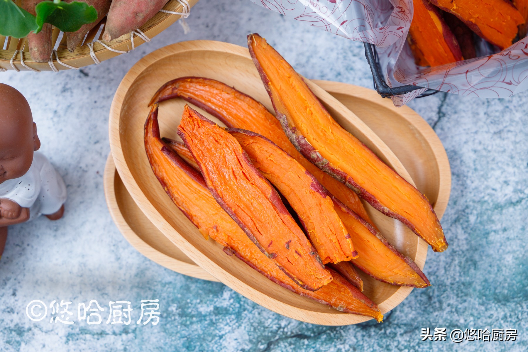 它叫枣却不是枣，柔软有韧性，不用晒几天，几小时就做一大盘