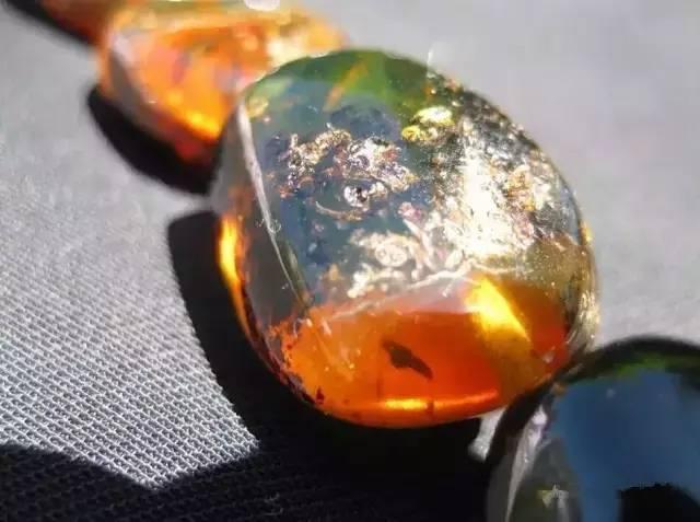 价值过亿的翡翠原石重达14.5吨,中国最大的翡翠原石几百吨