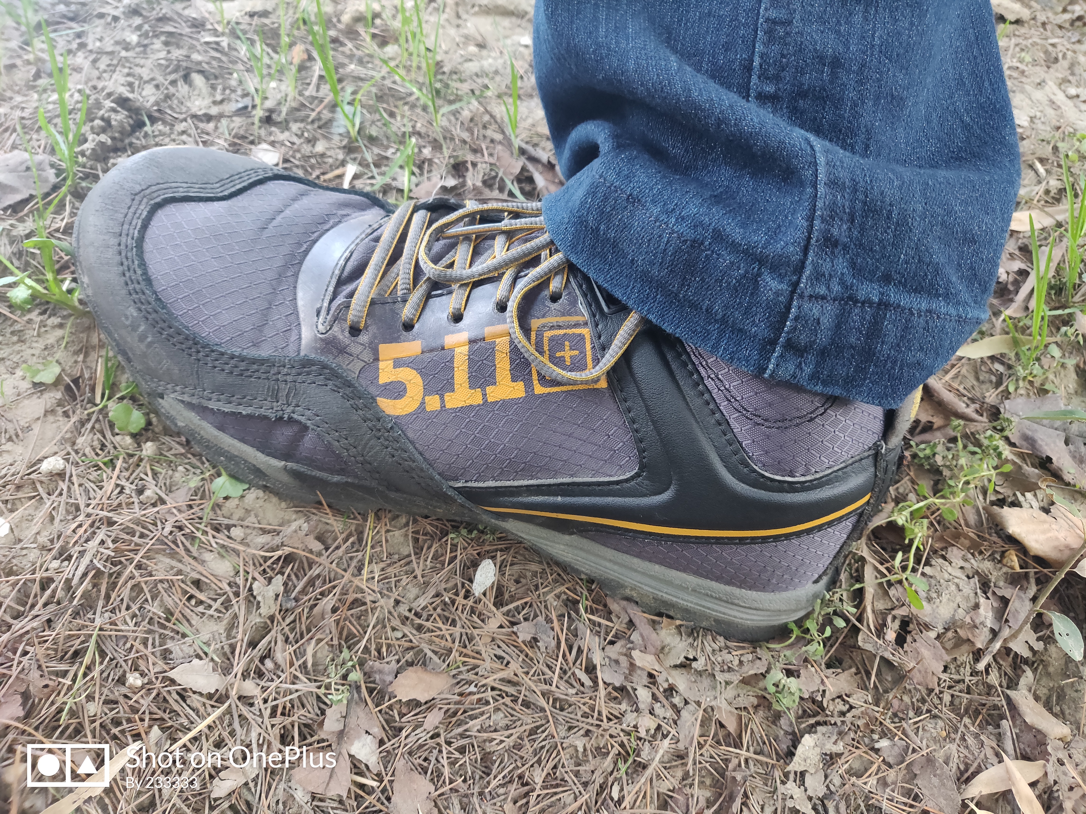 黑色战术登山靴推荐,lowa登山战术靴