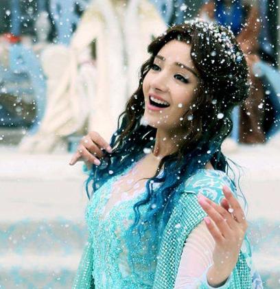 姜潮麦迪娜在婆婆面前秀恩爱,姜潮妈妈和麦迪娜的婆婆