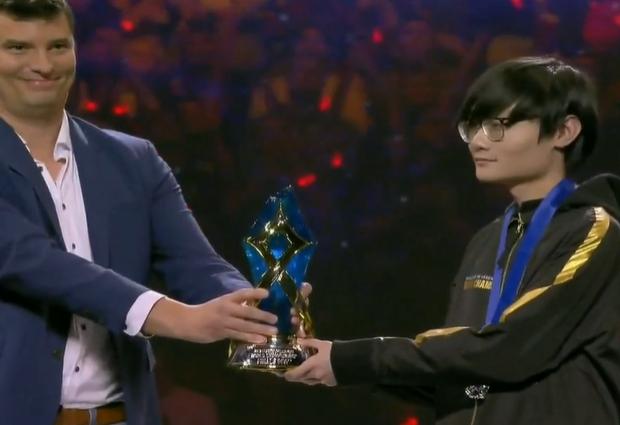 小天身受重伤,小天才手受伤