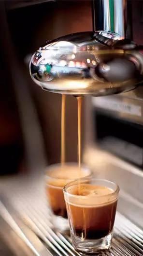 意大利为什么18年才有星巴克,为什么意大利没有星巴克咖啡店