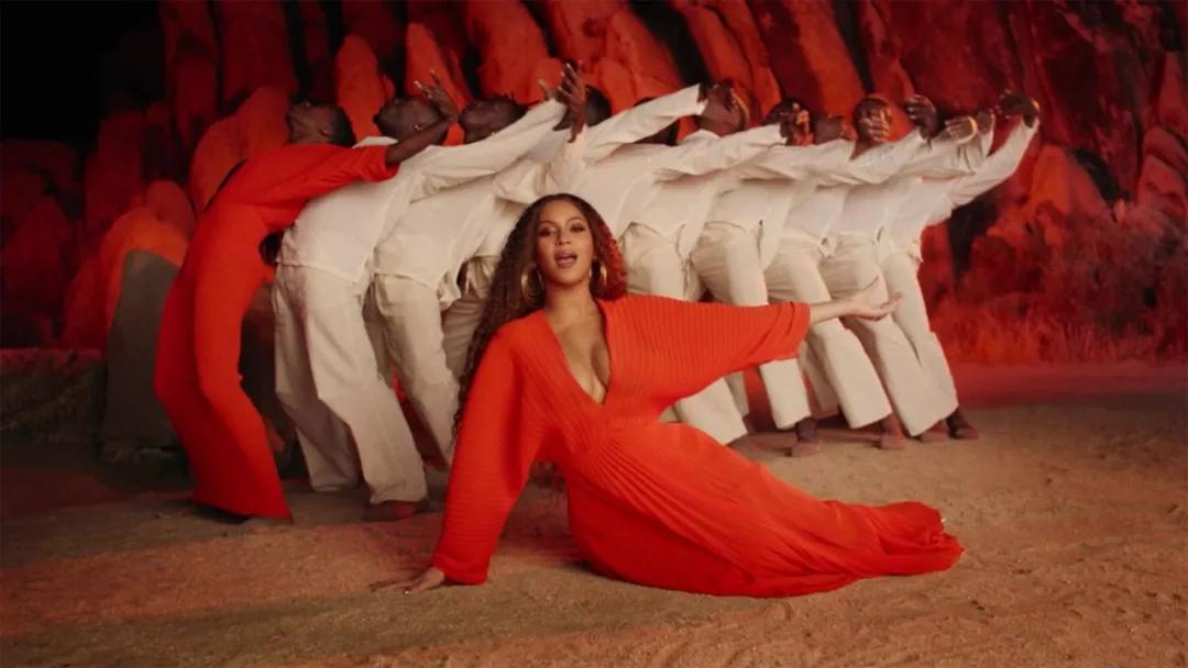 包下所有的豪车劳斯莱斯,包下整个奢侈品