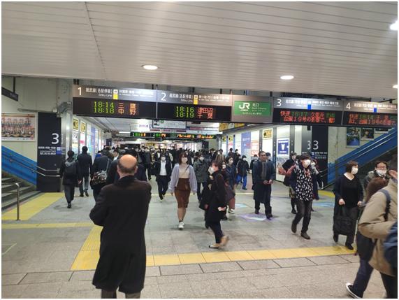 日本疫情日记（一）|混乱和平常之间的生活