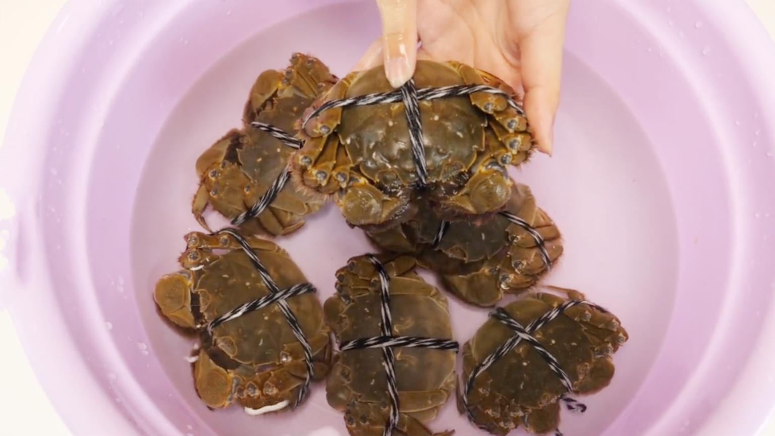 中秋节送礼不送月饼送什么,中秋节长辈送礼送八样东西