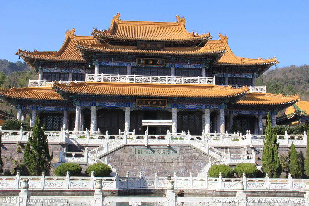 雕塑大型现代石雕,石雕雕塑艺术欣赏