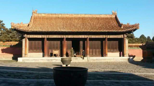 慈禧一天能收多少钱,慈禧一天要花费多少钱