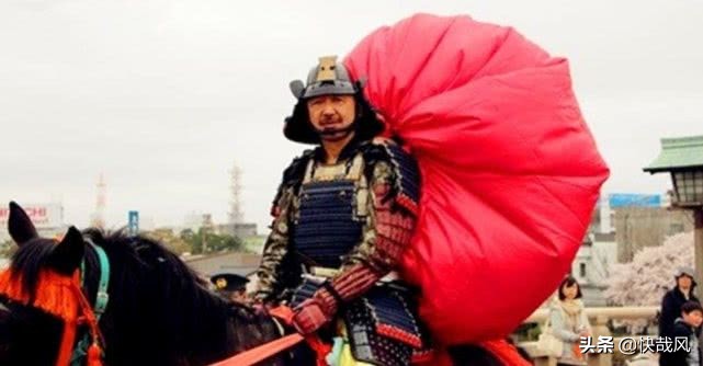 日本武士最丑披风,日本武士为什么要穿沉重的盔甲