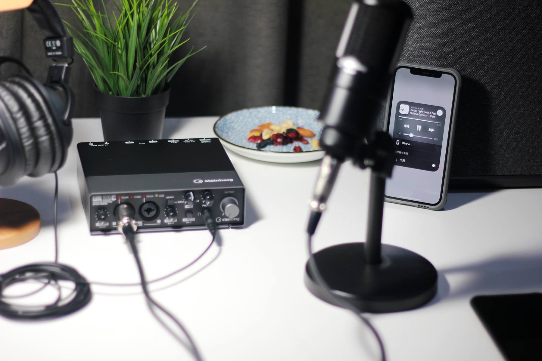 雅马哈ur22c声卡录音棚效果,雅马哈声卡ur22c和ur22mkii的区别