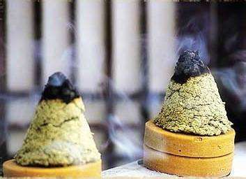 艾灸和针灸疏通经络哪个效果好,痛经是艾灸效果好还是针灸效果好