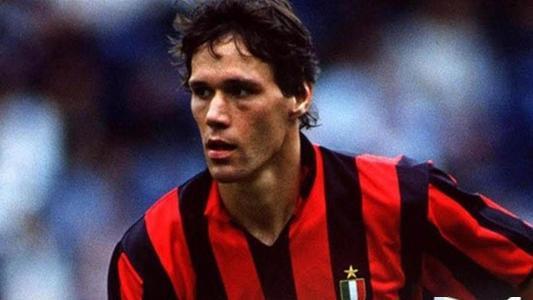 2022世界足球先生莱万9分钟进5球,排名第一莱万