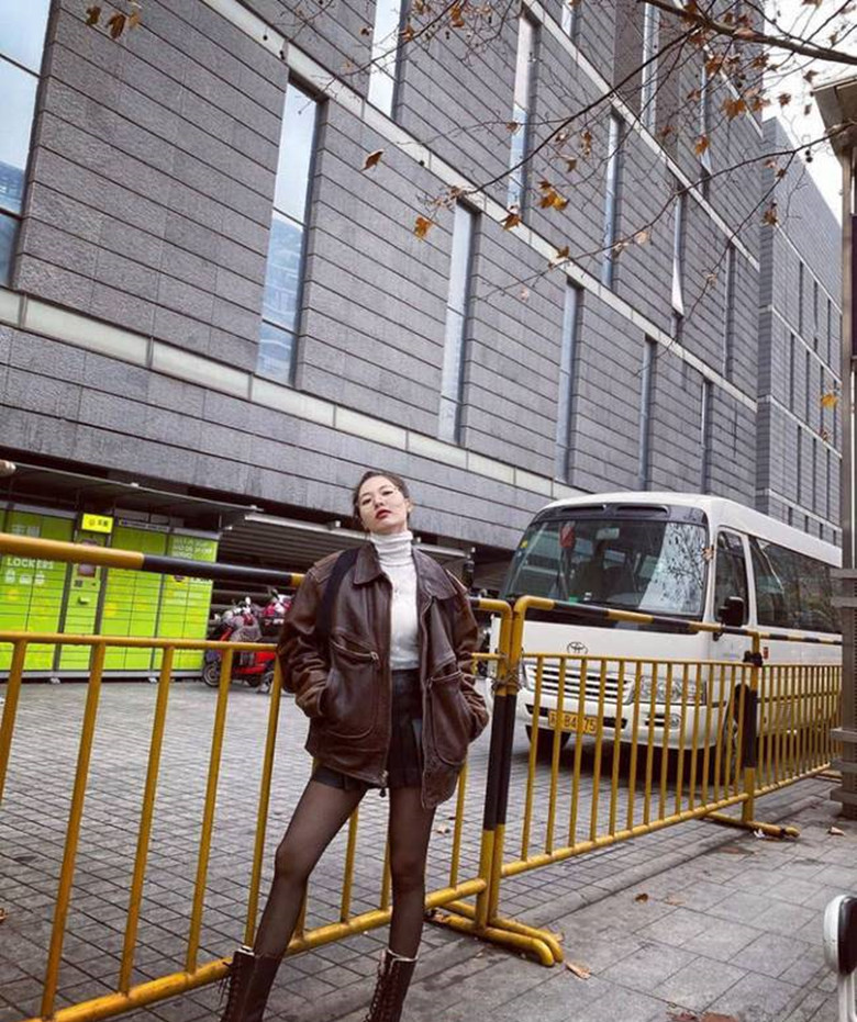 泫雅古驰内衣,泫雅同款内衣ck玫瑰花