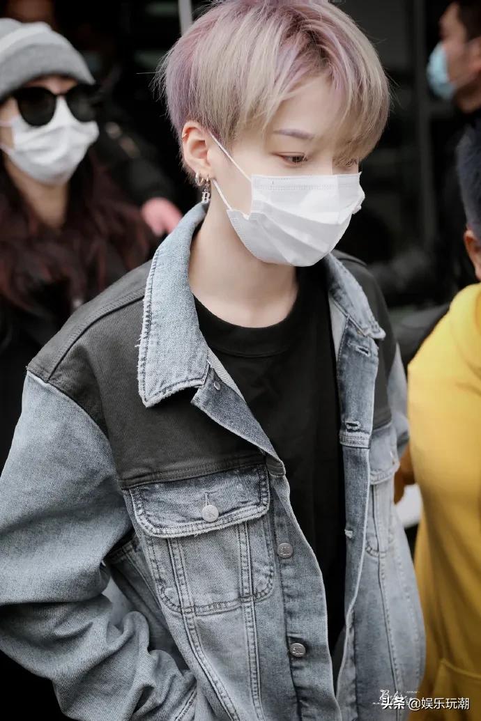 张艺兴刘雨昕ck广告视频,ck代言人刘雨昕最新内衣