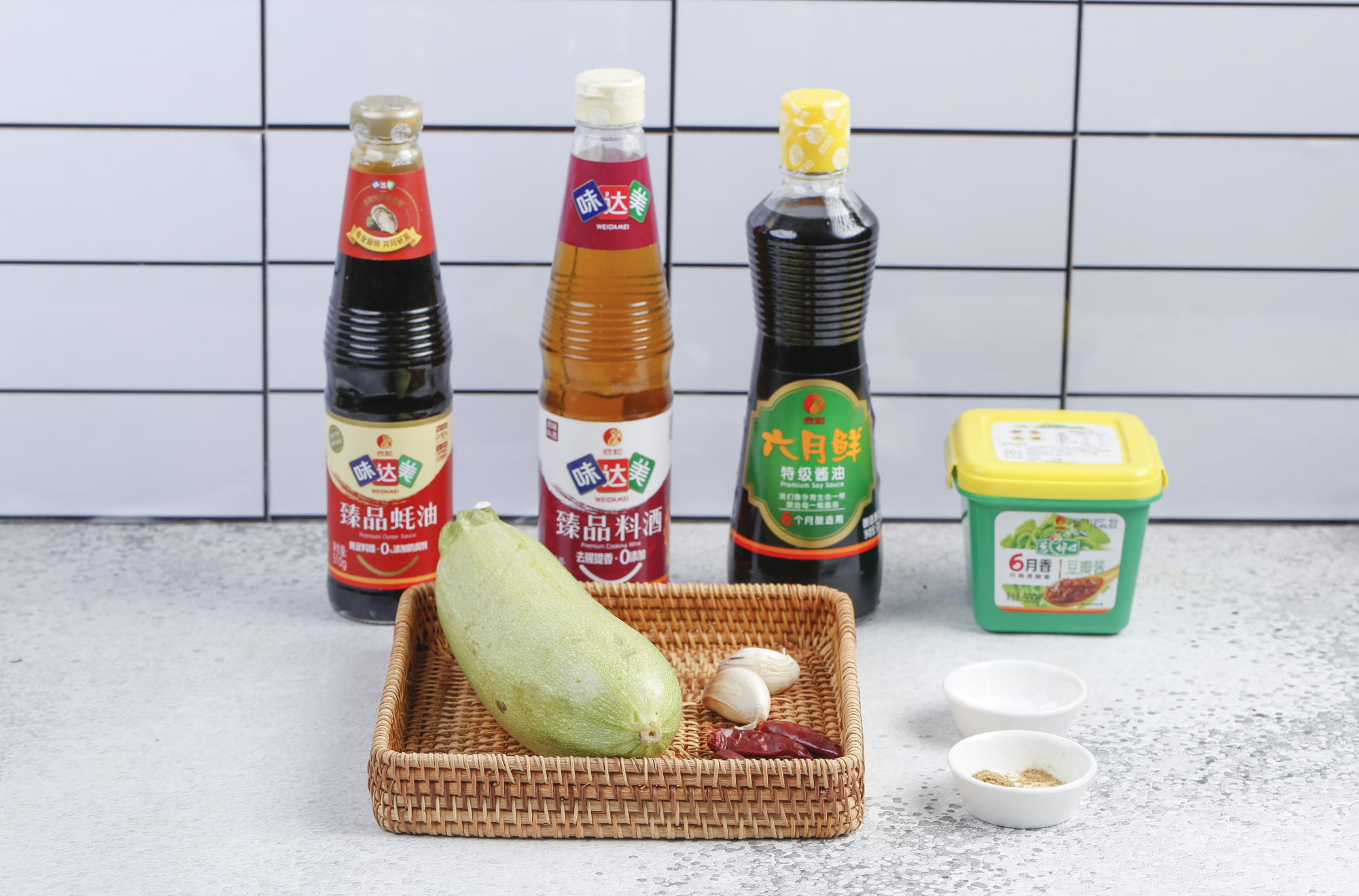 冬天的瓜和啥菜一起炒才好吃,西葫芦瓜怎么做好吃又下饭呢