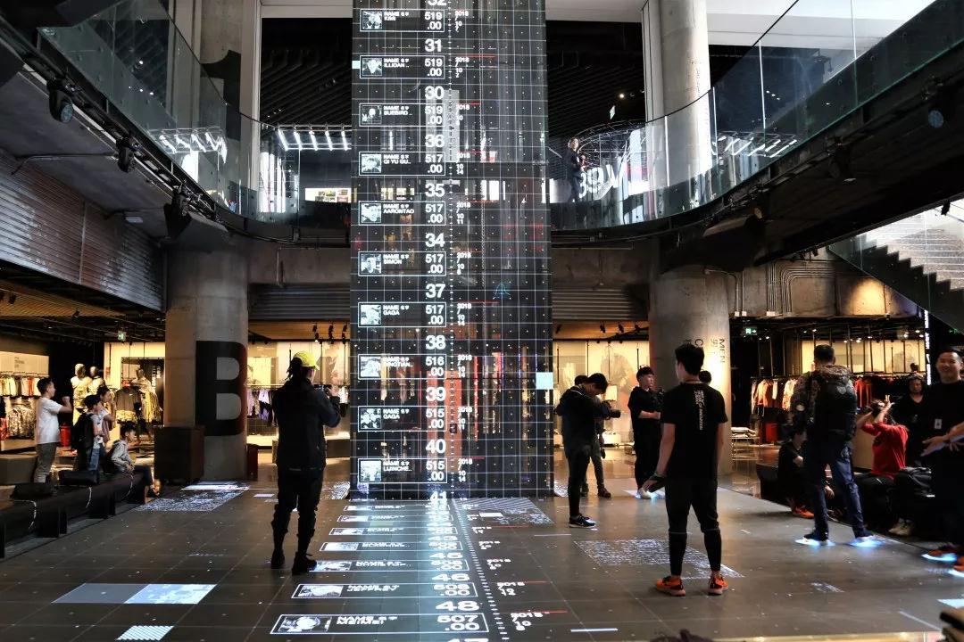 从网上买到的便宜aj,官网买原价aj1