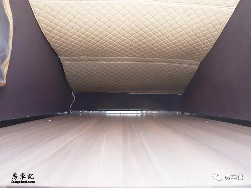 金杯小海狮五座有多大空间,2019金杯小海狮