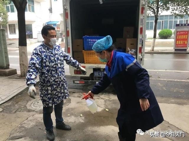 华泰后勤献爱心,暖心饭菜送一医——湖北天门华泰中学为市人民医院提供早中晚饭菜小记