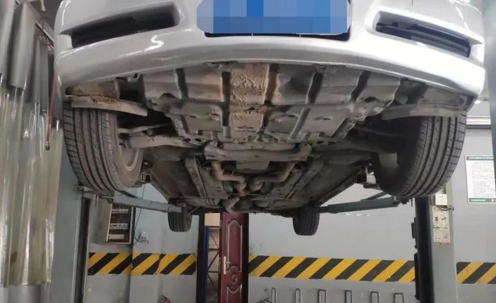 10年的丰田锐志二手车价格多少钱,12年丰田锐志的优点和缺点