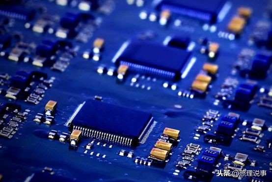 日本电子业逐渐萎缩!销售额还赶不上10年前,未来该怎么办?