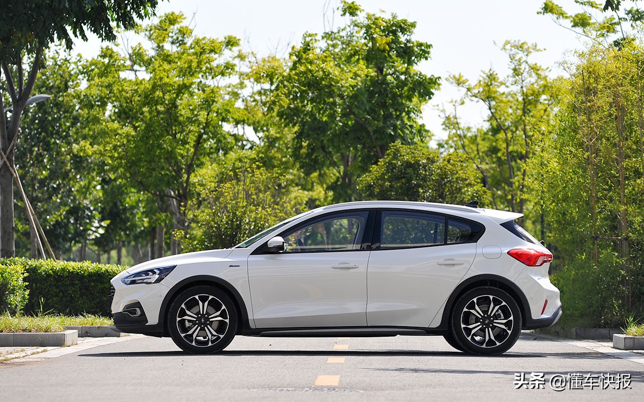 福特福克斯2021款stline试驾,福特福克斯active2021款试驾视频