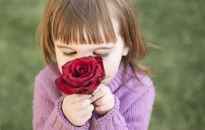 是不是宝宝抑菌霜都有激素,5个月宝宝用抑菌霜变成大头娃娃