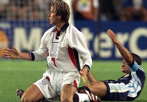 米兰德比冲突,卢卡库伊布冲突完整版