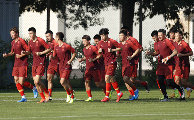 中国足球管理团队,中国男足教练组人数