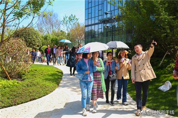 为了共同的期待——凯越集团创始人真情关怀富乐中学毕业班教师