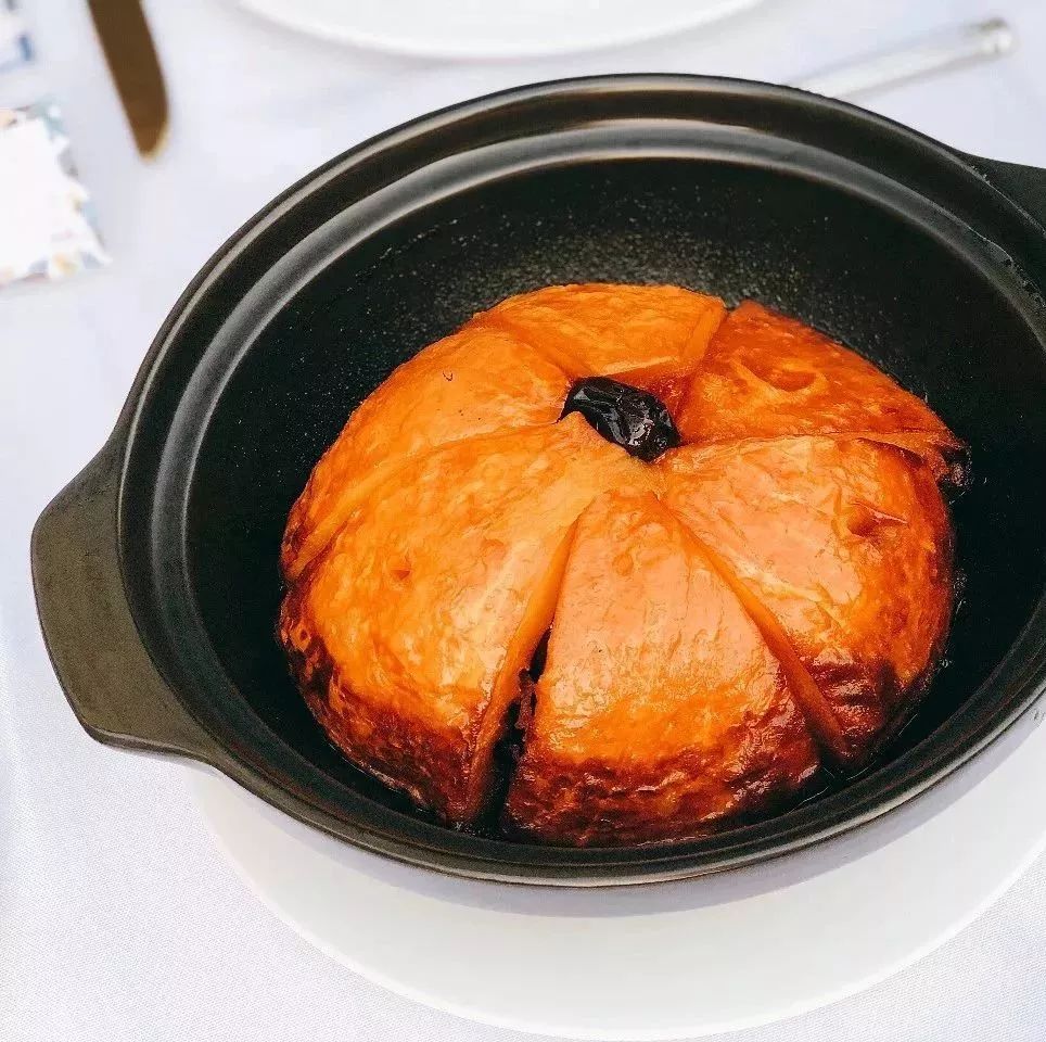 莫干山网红儿童旋转滑梯民宿,莫干山新晋森林亲子民宿无边泳池