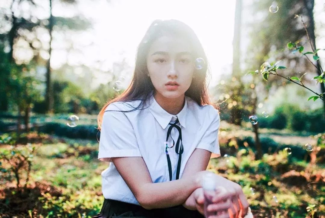 女人对感情疑心太重了怎么解决,疑心太重的人如何改变