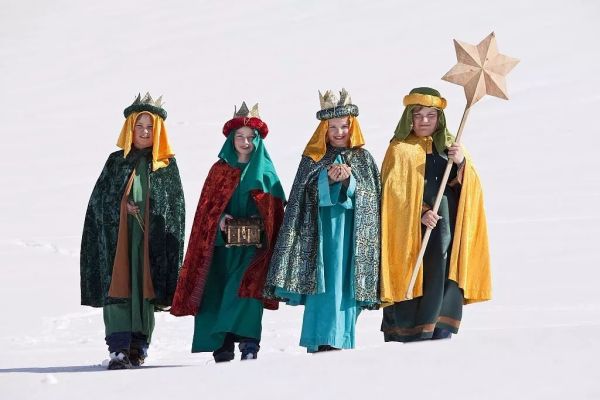 不要去羡慕那些靠体力去赚钱的人,不要躺在床上羡慕别人的工资