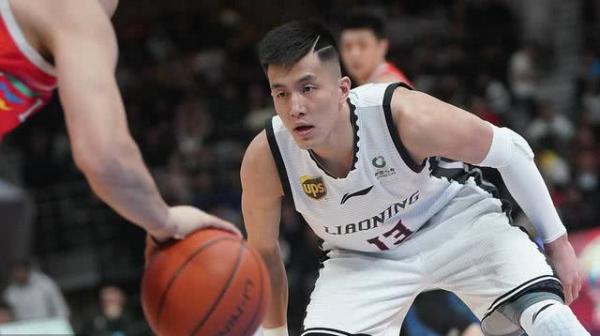 男篮第一控卫郭艾伦,第一控卫郭艾伦