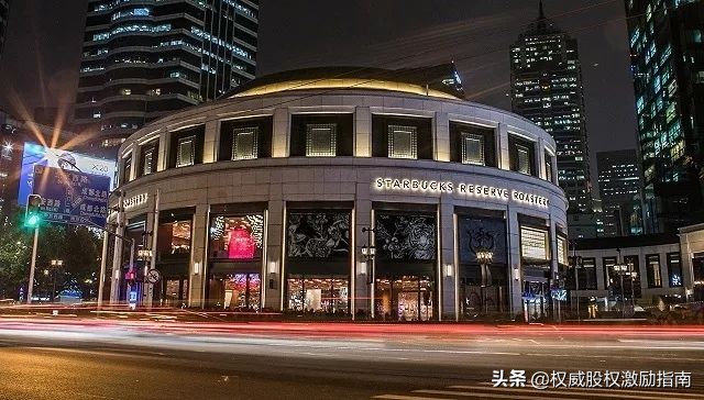 星巴克创始人的艰难时刻,星巴克创始人传奇