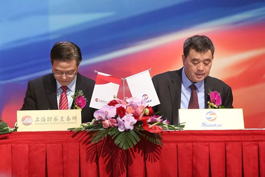 姝﹀钩钃濅紵鍏夌殑瑙嗛,姝﹀钩钃濅紵鍏夊垱濮嬩汉