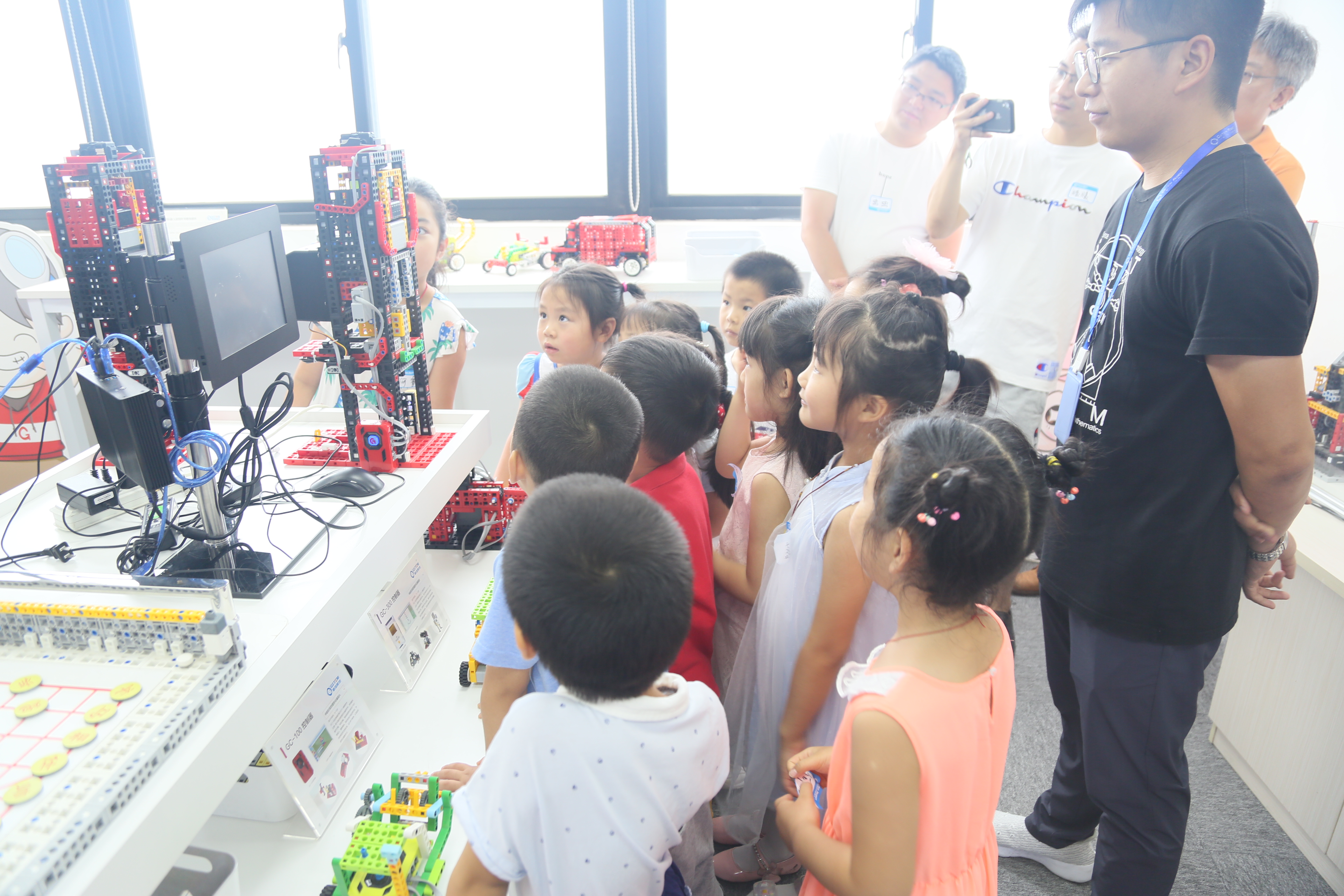 八大培训机构,安阳机器人辅导机构