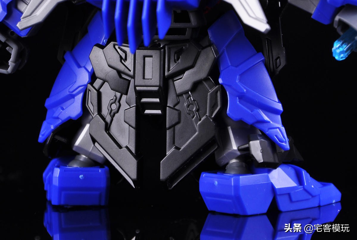 万代三国创杰传曹操飞翼,三国创杰传天霸曹操飞翼高达开箱