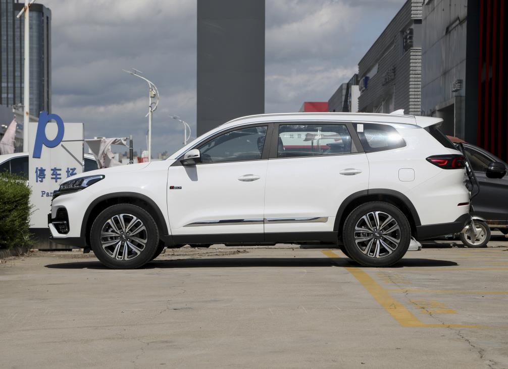 兼顾日常代步和自驾游选哪款车,省油耐用开着舒服的车推荐