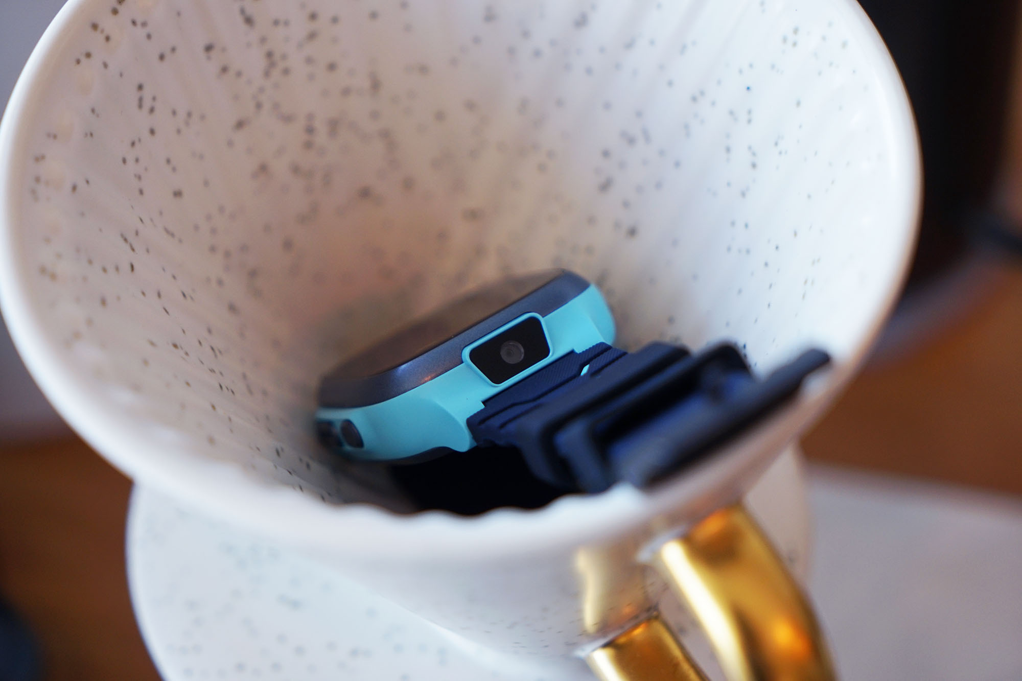 全网通+双摄像头+Ai学习系统,旗舰新品360儿童手表P1评测