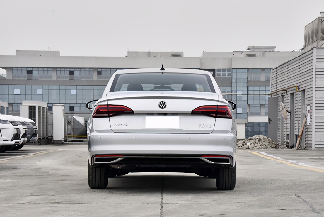 宝来为什么那么多人喜欢买,为什么宝来要用价格贵的6at