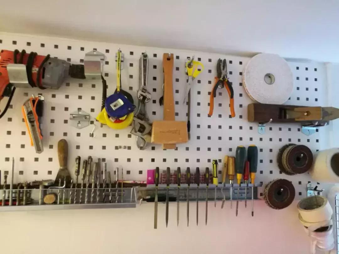 为了女儿买76㎡学区房,改造后竟被隔出8间房!客厅就有40㎡