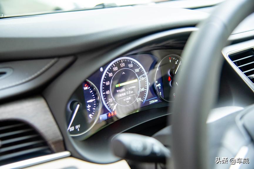 别克新君越细节讲解,别克新君越空间