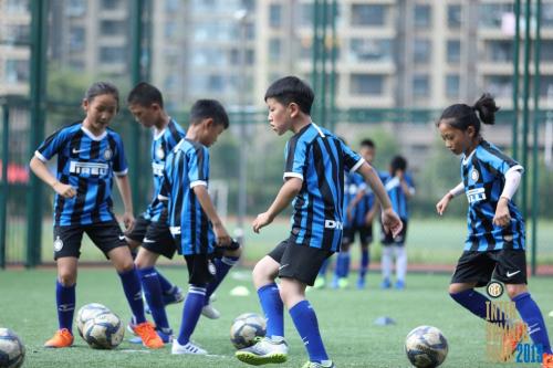 涓浗灏忓鐢熻冻鐞冮槦,灏忓鐢熻冻鐞冮槦