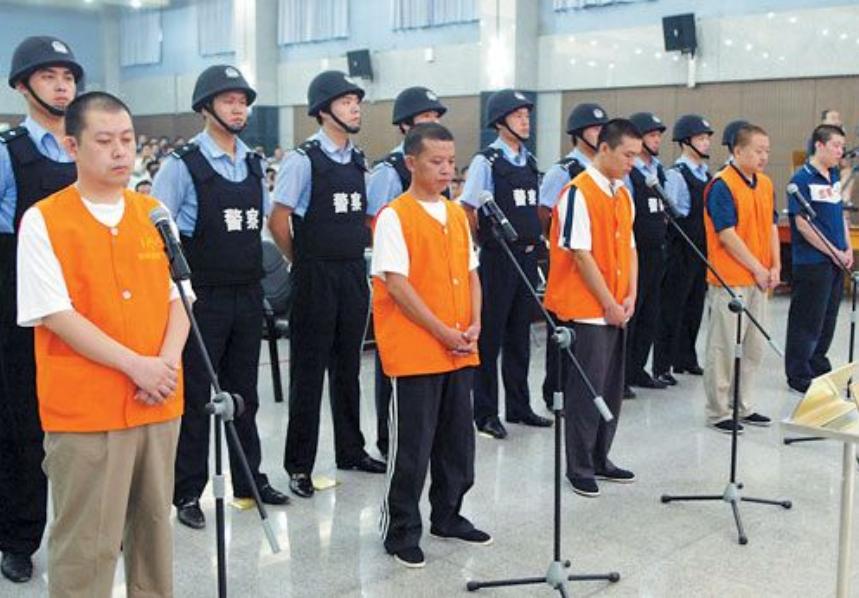 最大盗窃钱买彩票案 (5000万买彩票盗窃案)