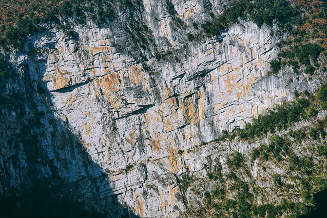 观天坑，游溶洞，桂西北最名不见经传的冷门旅行目的地——乐业