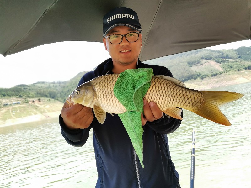 距昆明300公里的垂钓天堂,距离云南近的万峰湖野钓地点推荐